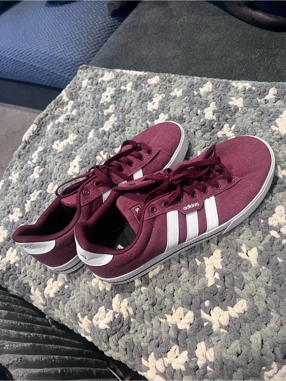 Adidas Daily 3.0 Canvas Sneakers Burgundy Maroon Men's - Picture 2 of 9